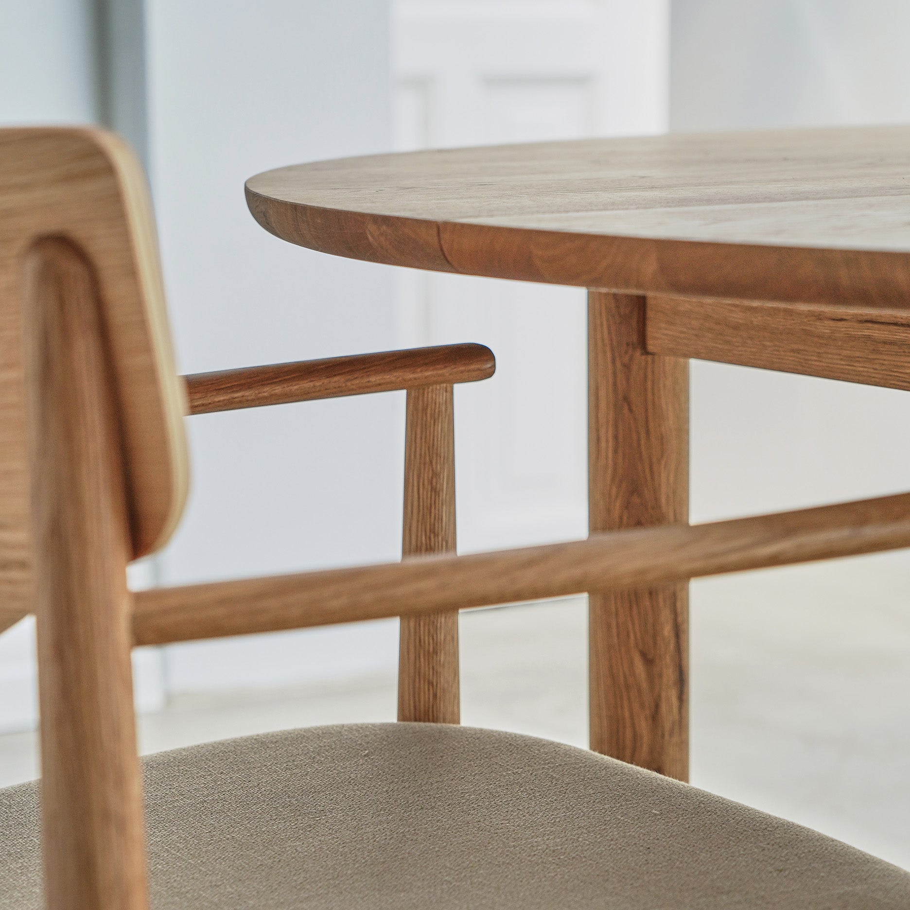 Colo udtræksspisebord - Ø140 cm